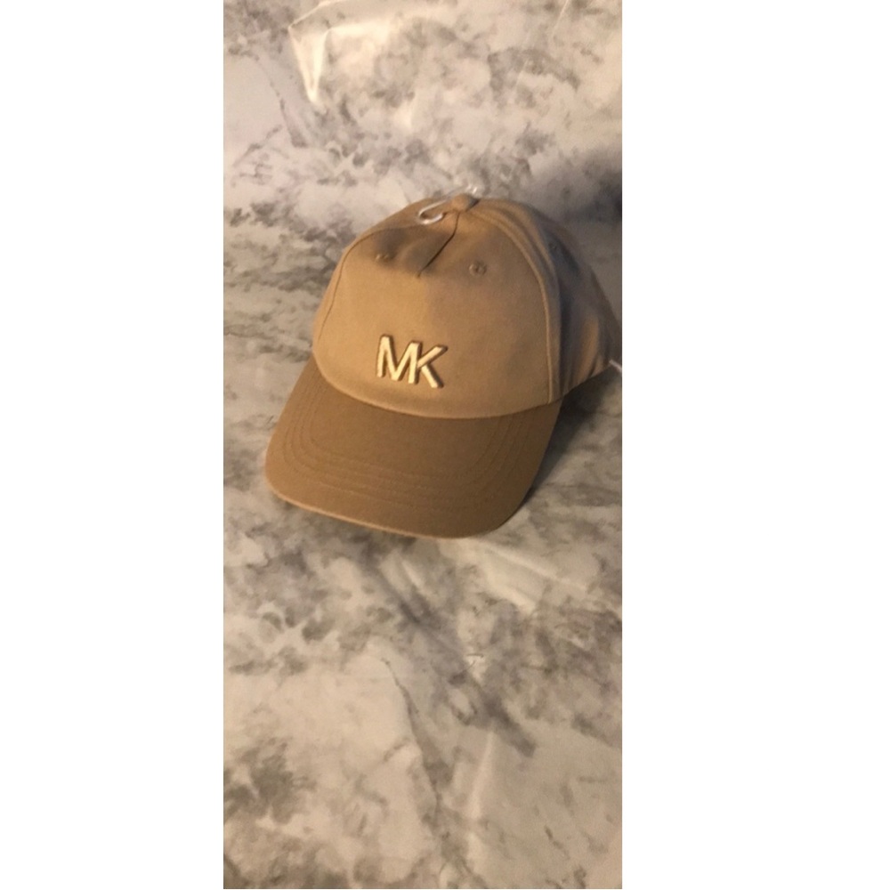 MICHAEL KORS Baseball Hat tan  MK Logo Baseball Cap Tan Embroidered Logo